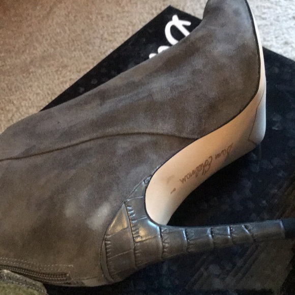 NEW Sam Edelman Gray Suede & Croc Heel Bootie - Picture 6 of 8